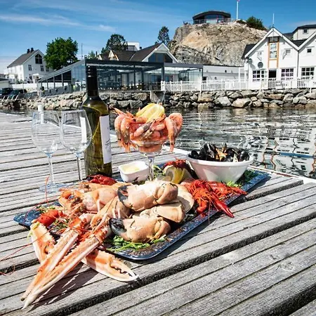 Knarren Brygge * Knarrlagsund